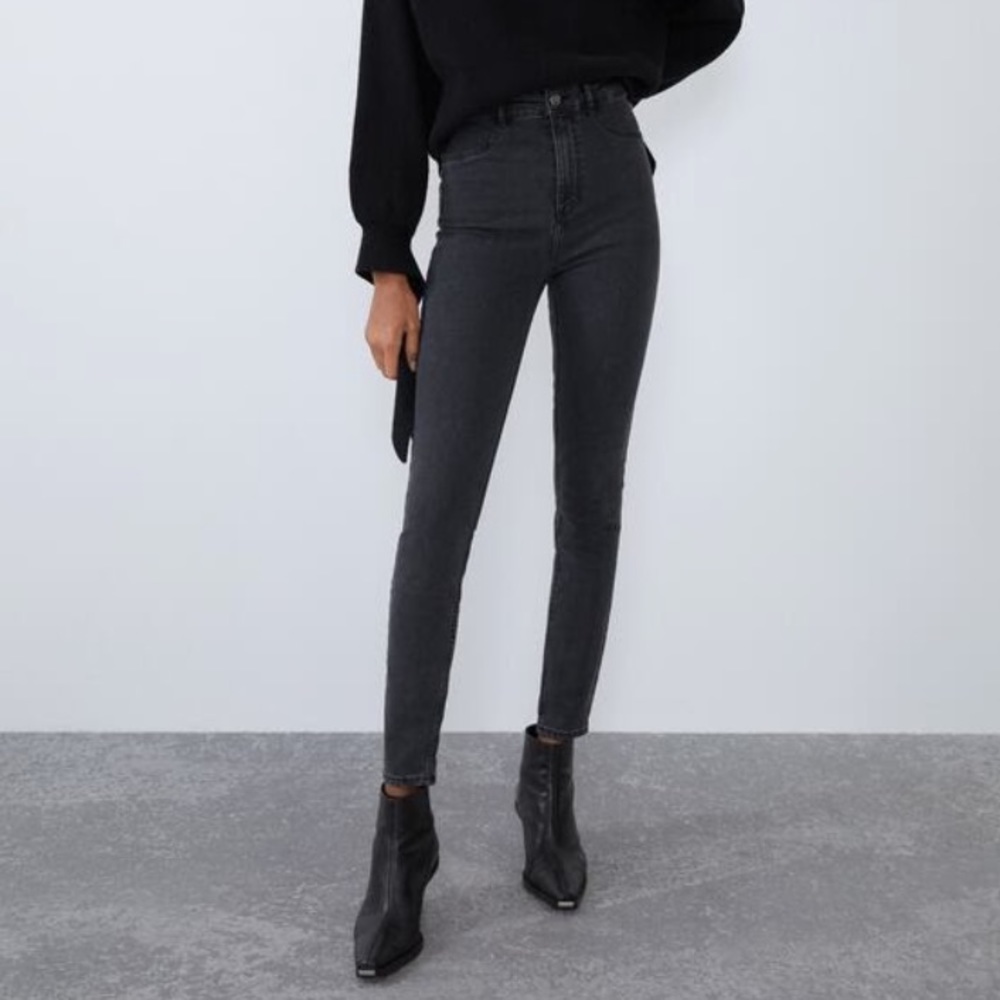 Zara High-Waisted Super Stretch Skinny Jeans/Jeggings